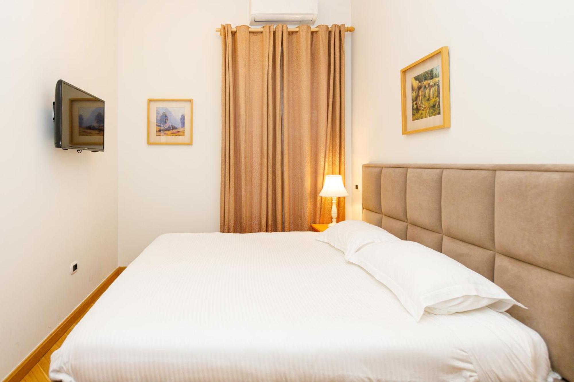 Le Palazzine Hotel Vlore Luaran gambar